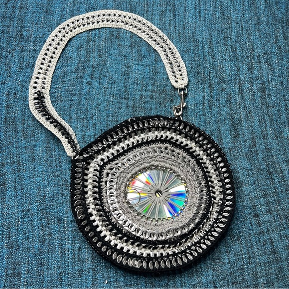 UpCycled Y2K Soda Can Pop Top Tab CD Crocheted Circular Round Bag Purse - Picture 1 of 12